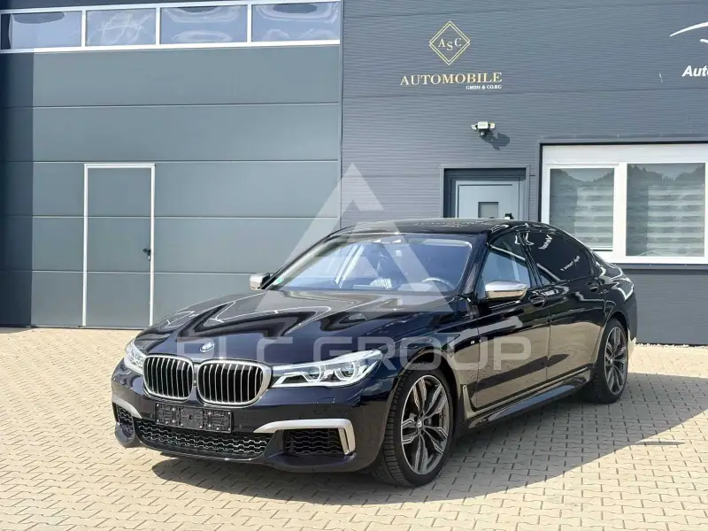 2017 BMW M7