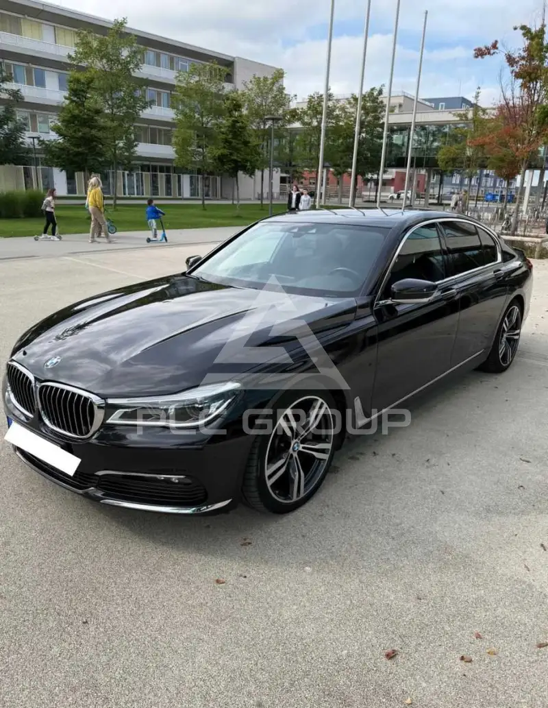 2017 BMW 730