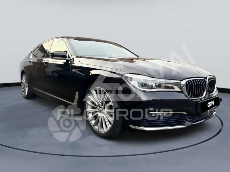 2017 BMW 730