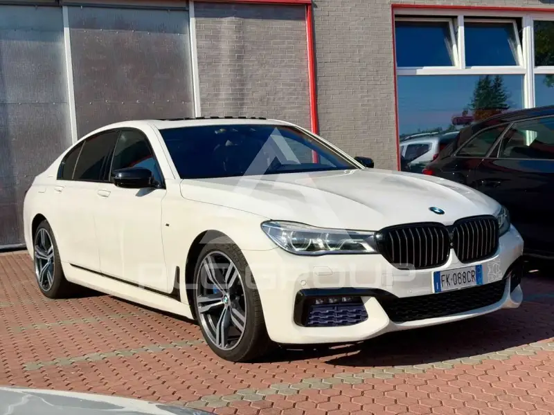 2017 BMW 730