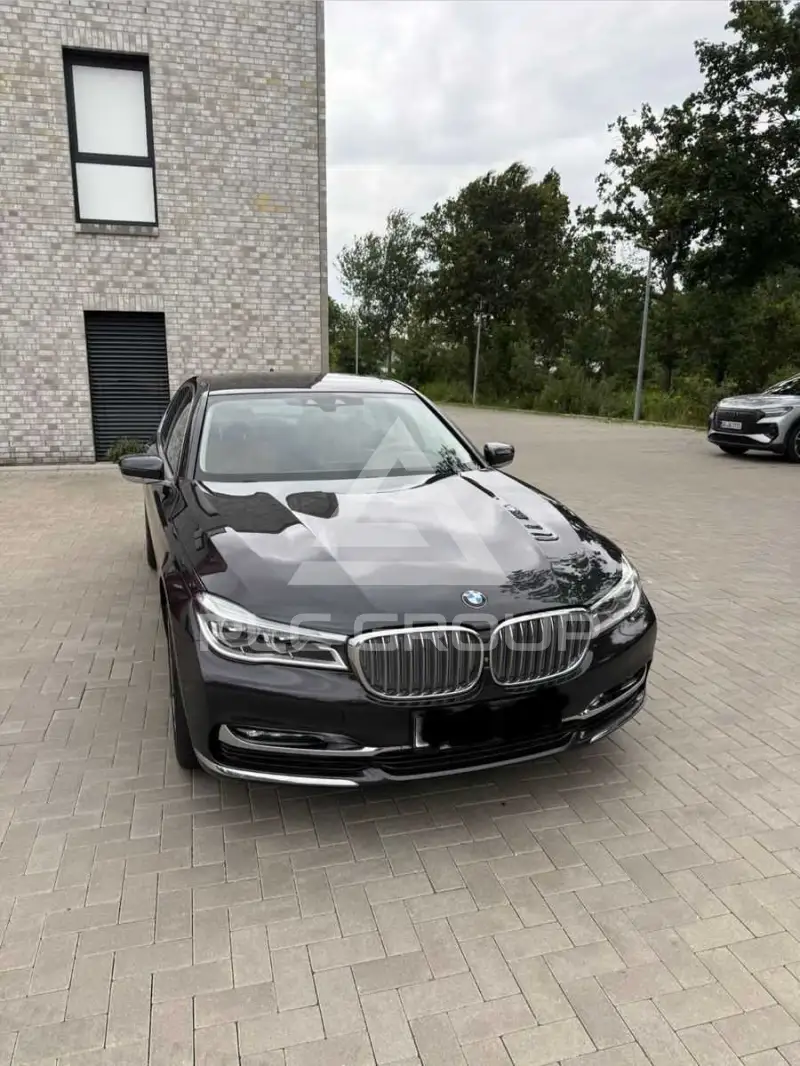 2017 BMW 730