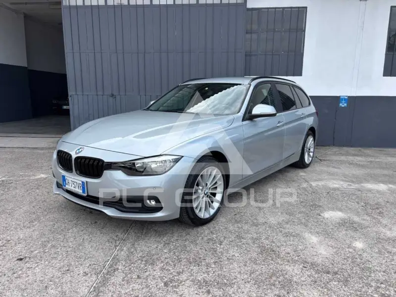 2017 BMW 318