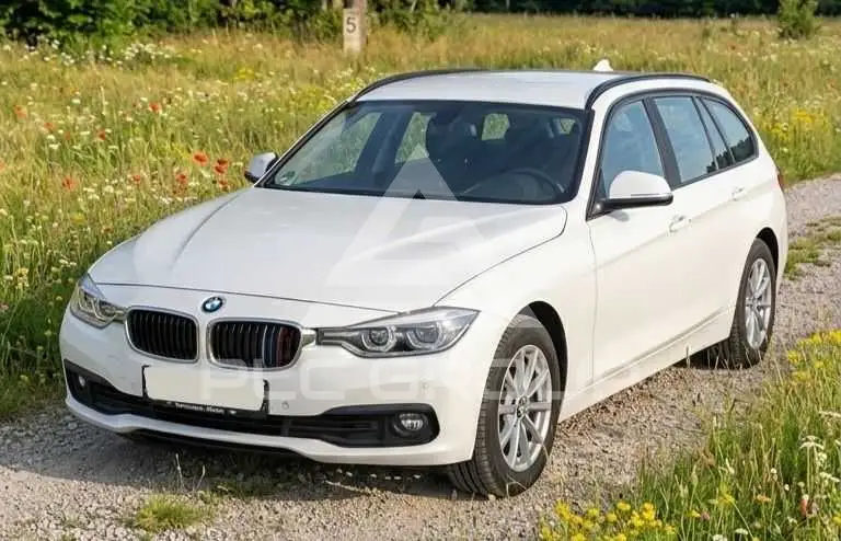 2017 BMW 318