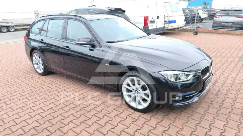 2017 BMW 318