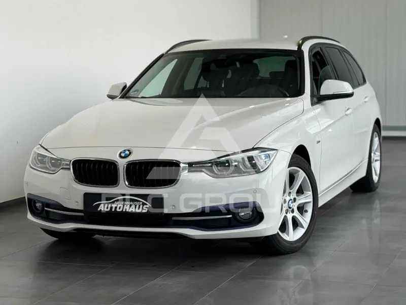 2017 BMW 318