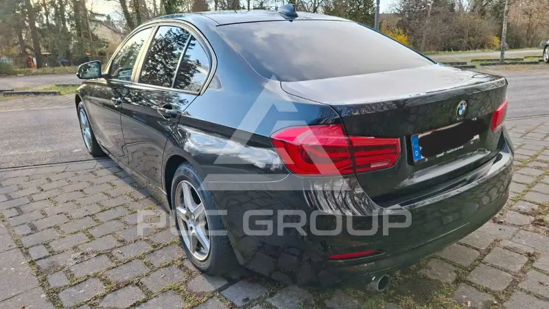 2017 BMW 318
