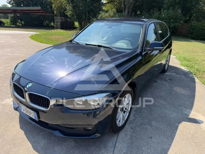 2017 BMW 318