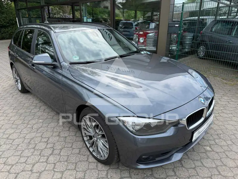 2017 BMW 318