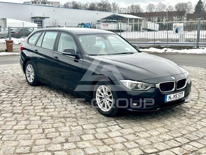 2017 BMW 318