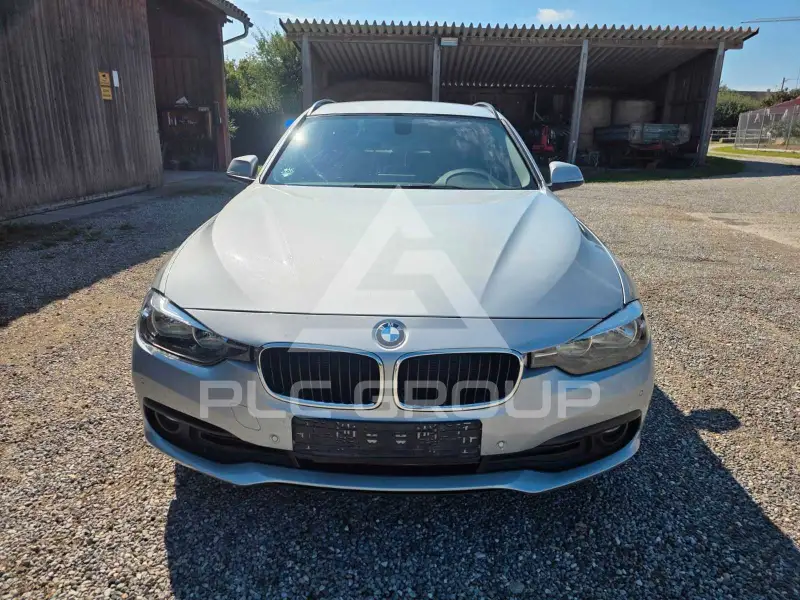 2017 BMW 318