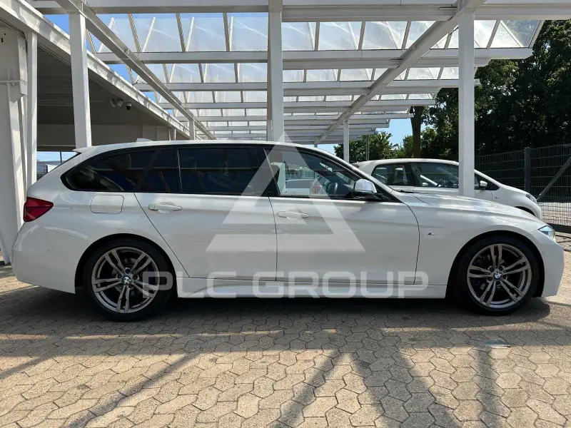 2017 BMW 318