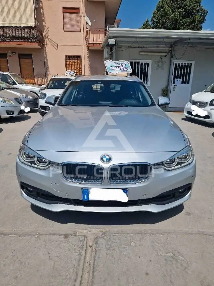 2017 BMW 318