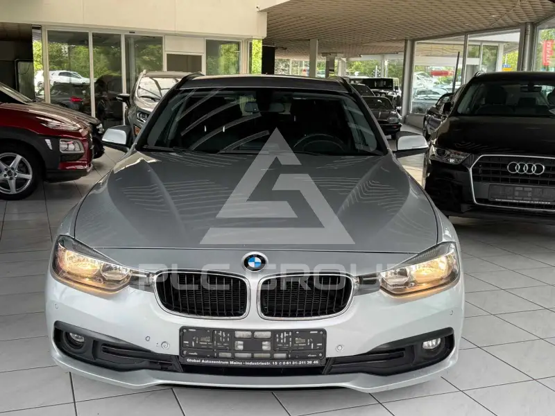 2017 BMW 318