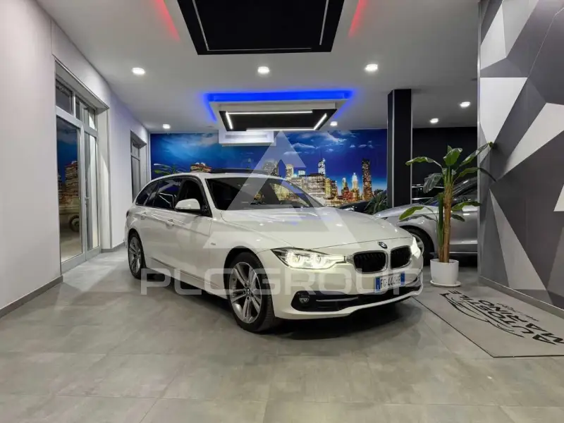 2017 BMW 318