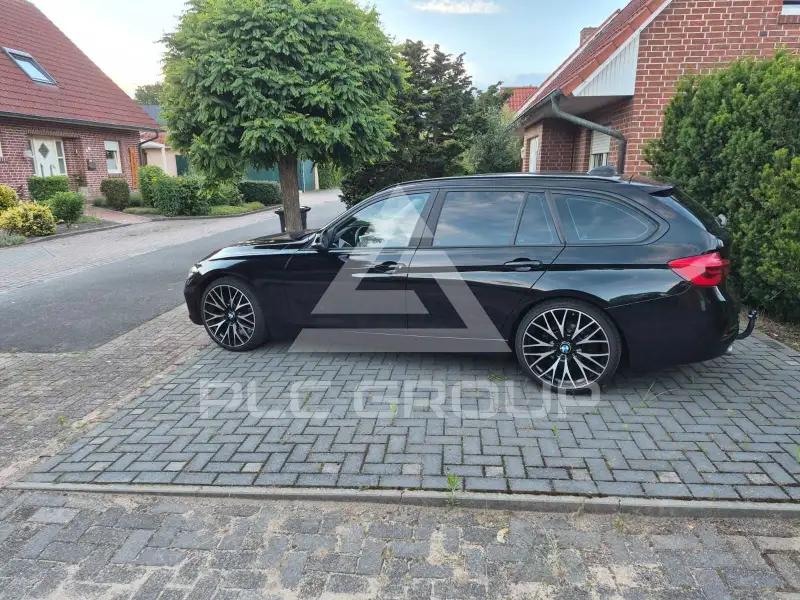 2017 BMW 318