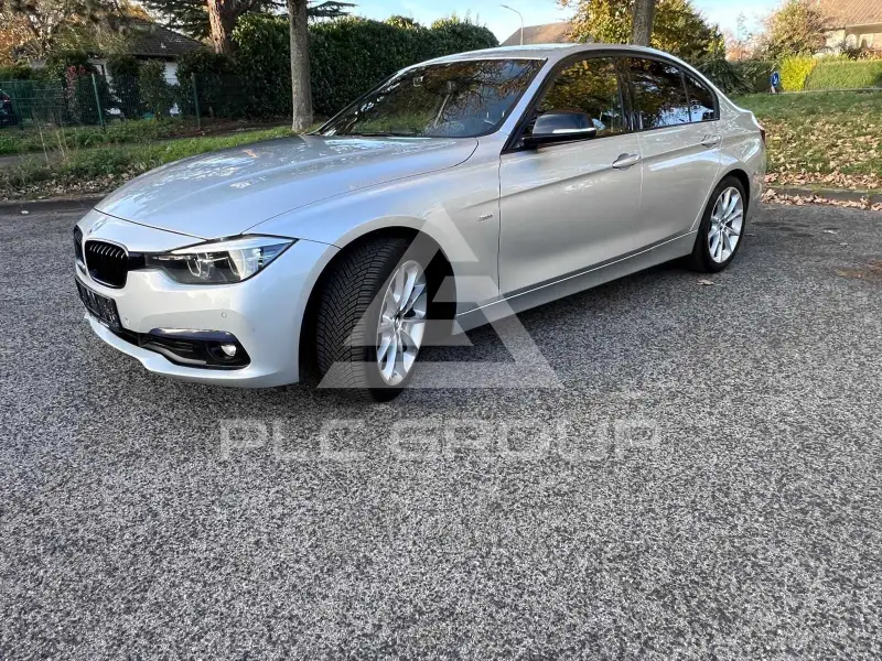 2017 BMW 318