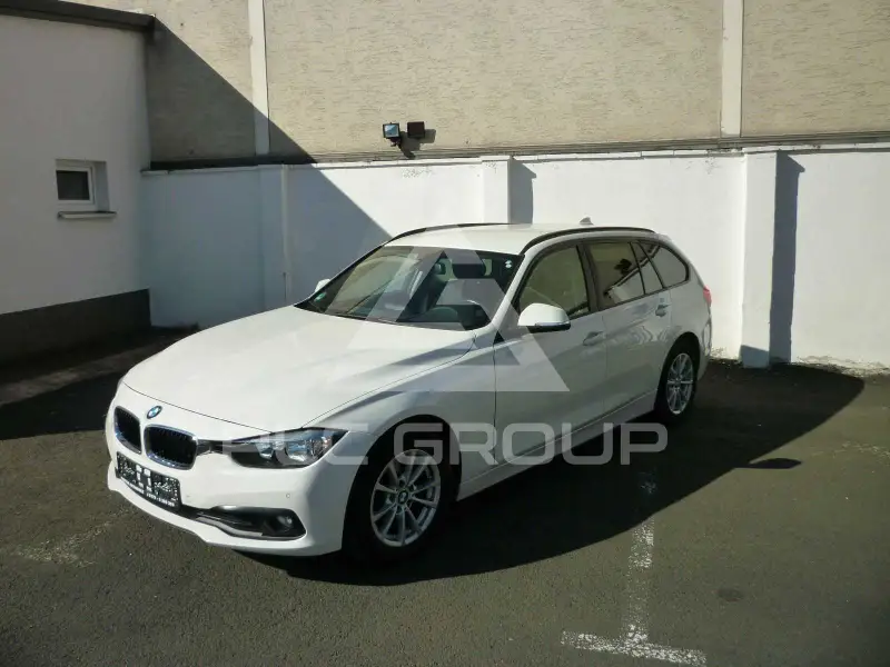 2017 BMW 318