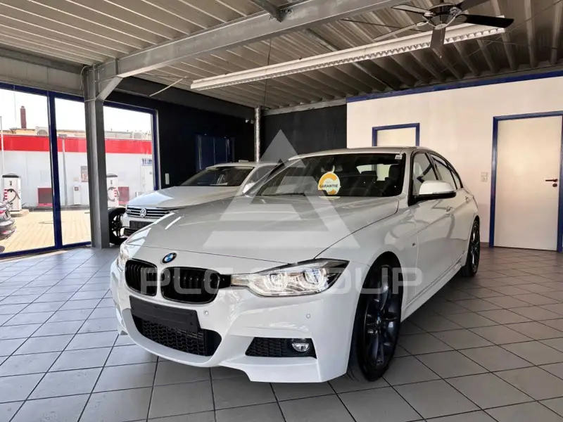 2017 BMW 318