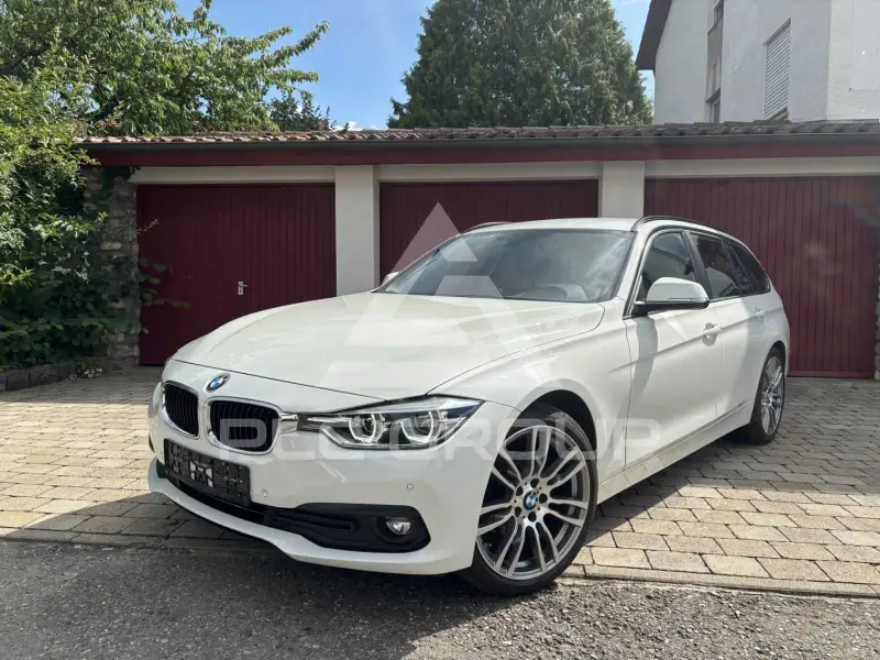2017 BMW 318