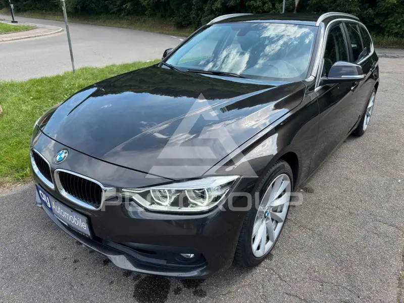 2017 BMW 318
