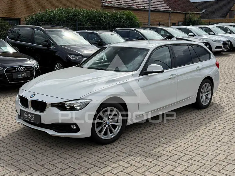2017 BMW 318