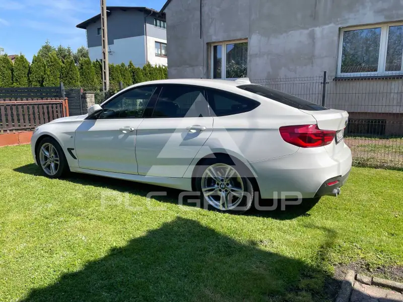 2017 BMW 320