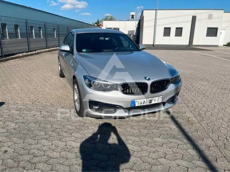 2017 BMW 320