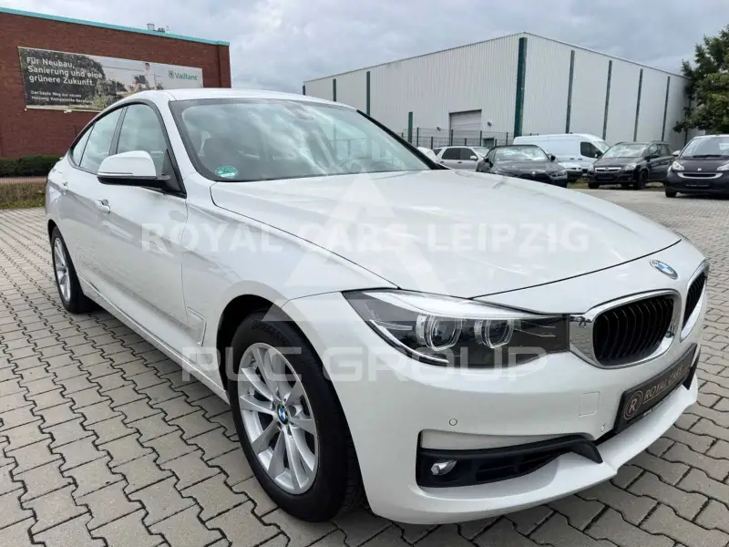 2017 BMW 325