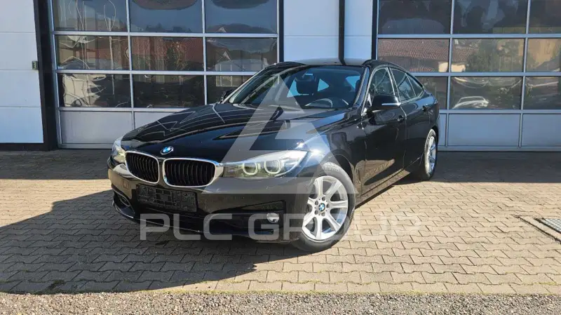 2017 BMW 318