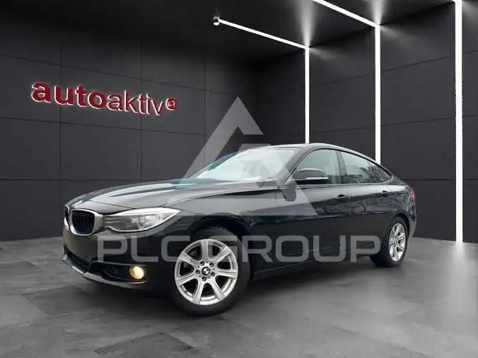 2017 BMW 318