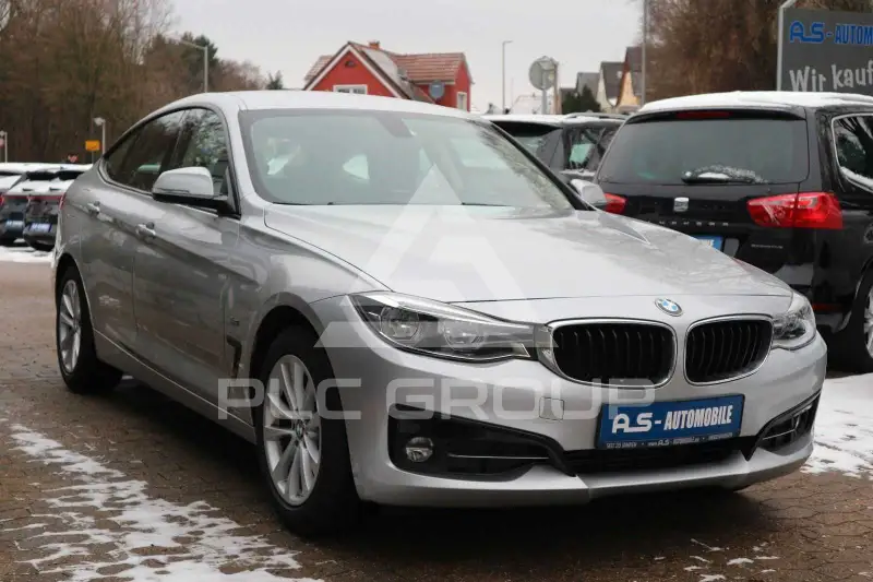 2017 BMW 318