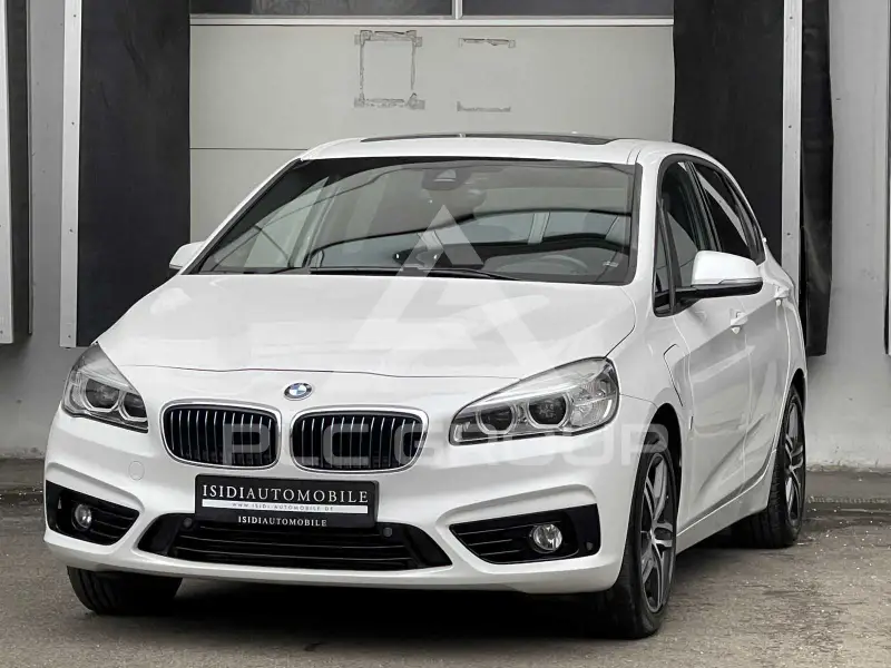 2017 BMW 225