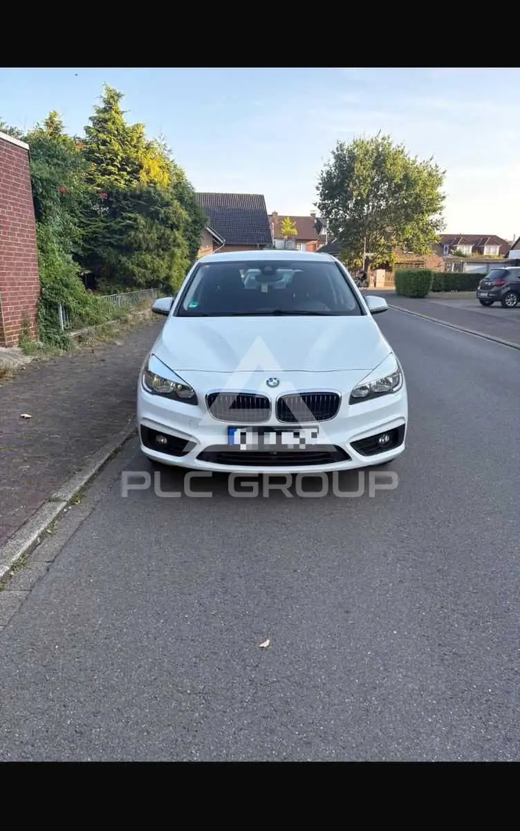 2017 BMW 225