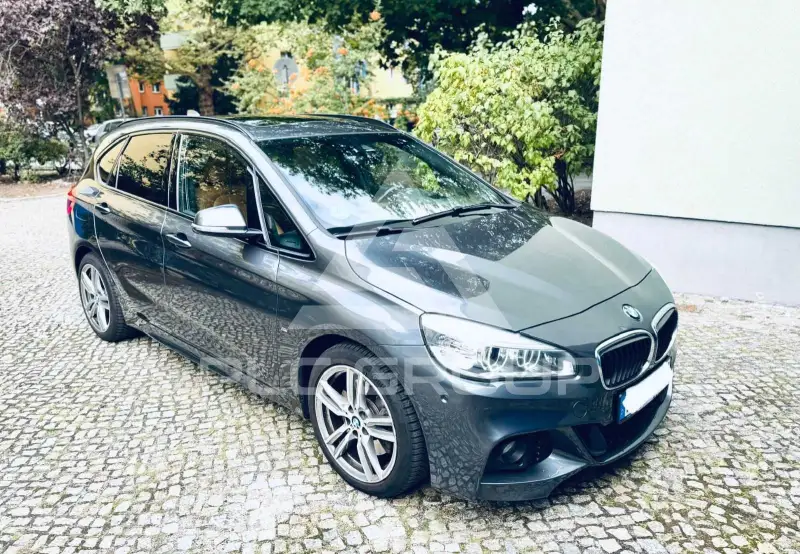 2017 BMW 225