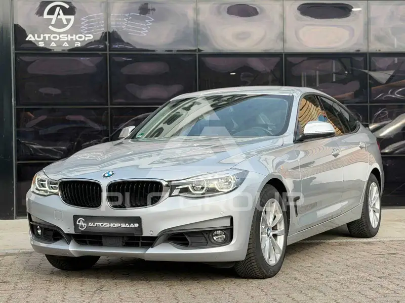 2017 BMW 330