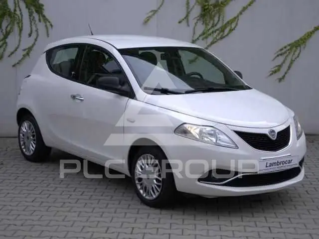 2017 Lancia YPSILON