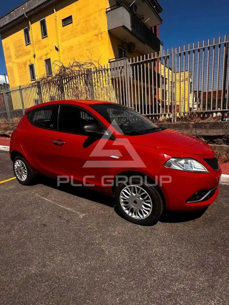 2017 Lancia YPSILON