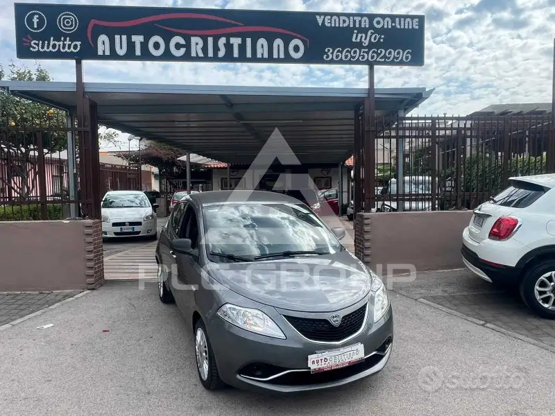 2017 Lancia YPSILON