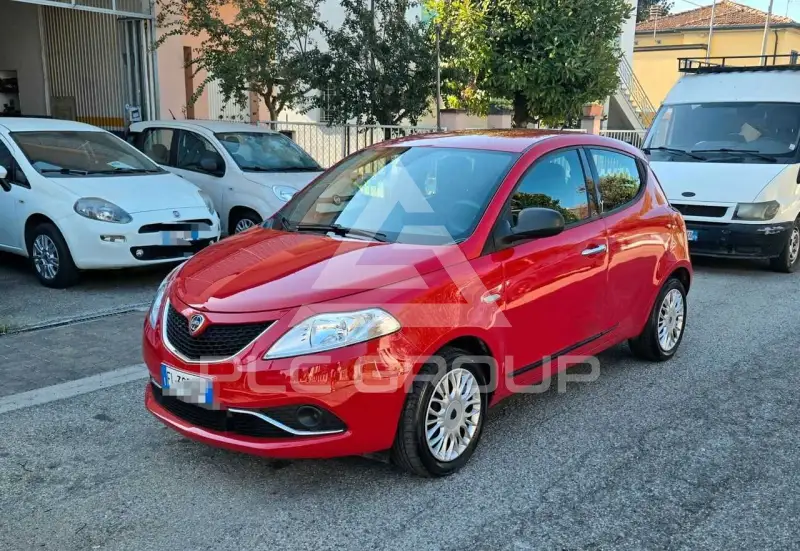 2017 Lancia YPSILON