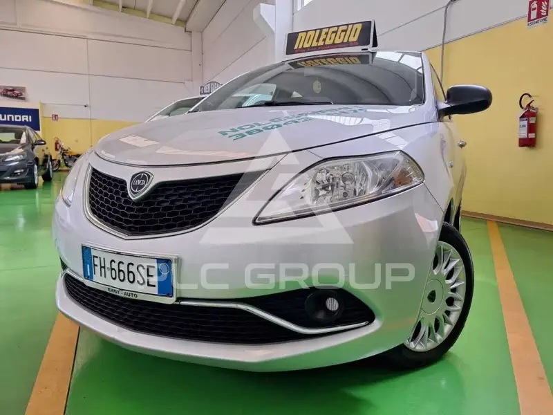 2017 Lancia YPSILON