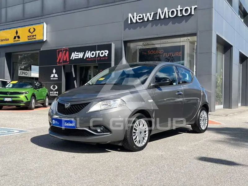 2017 Lancia YPSILON