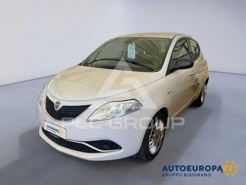 2017 Lancia YPSILON