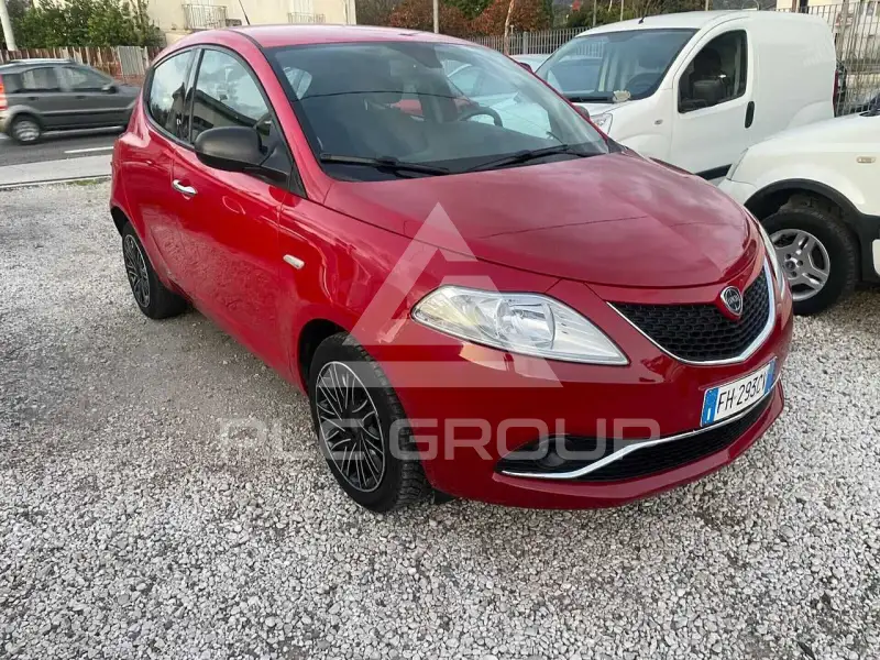 2017 Lancia YPSILON