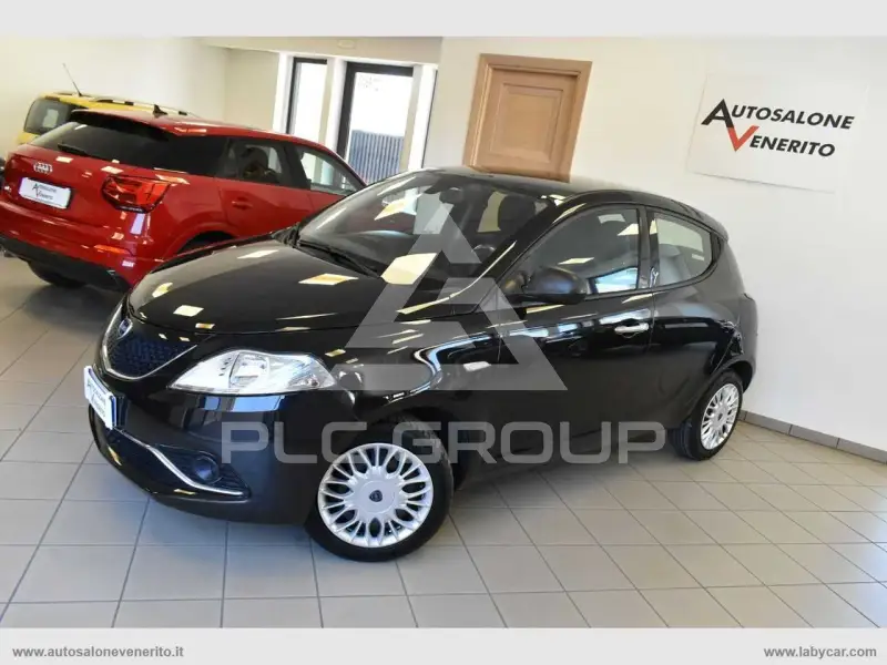 2017 Lancia YPSILON