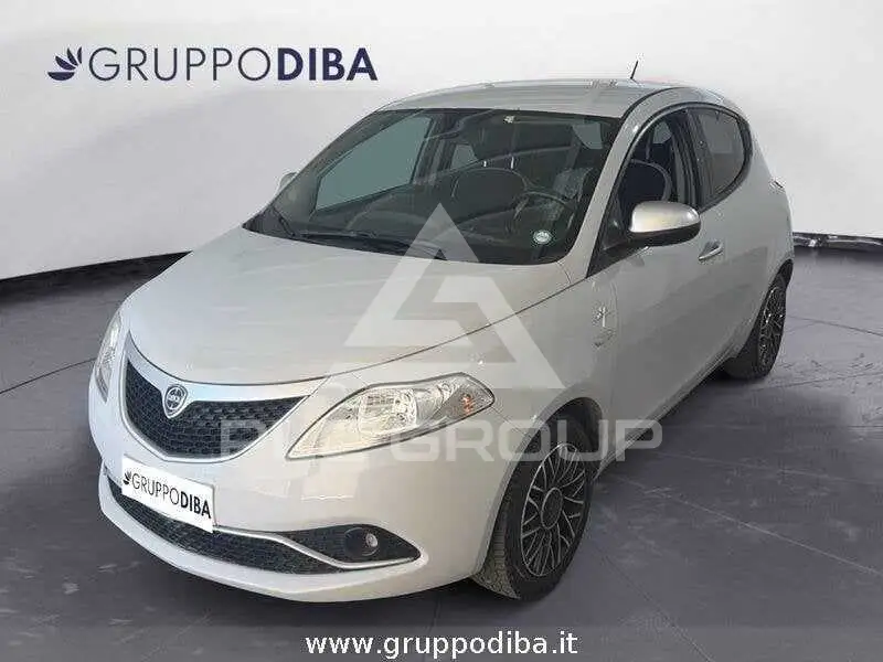2017 Lancia YPSILON