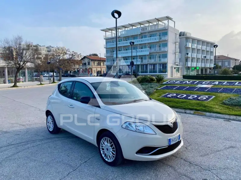 2019 Lancia YPSILON