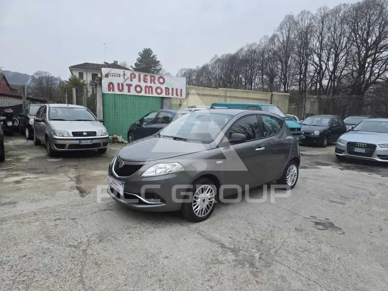 2017 Lancia YPSILON