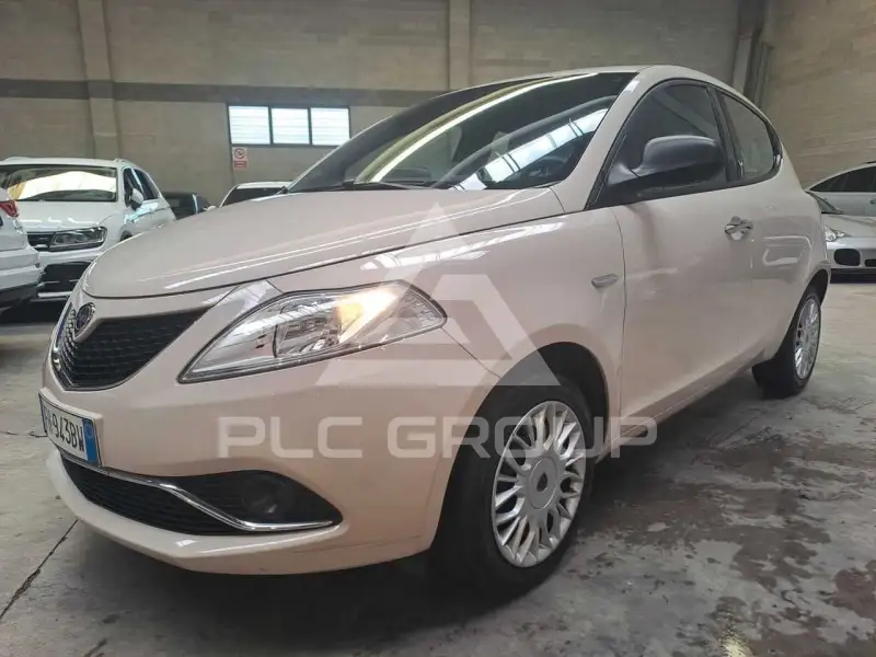 2017 Lancia YPSILON