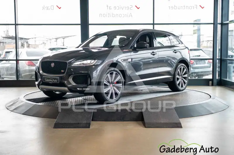 2017 Jaguar F-PACE