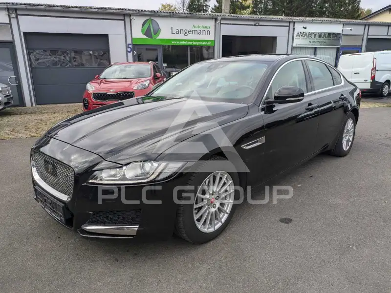 2017 Jaguar XF